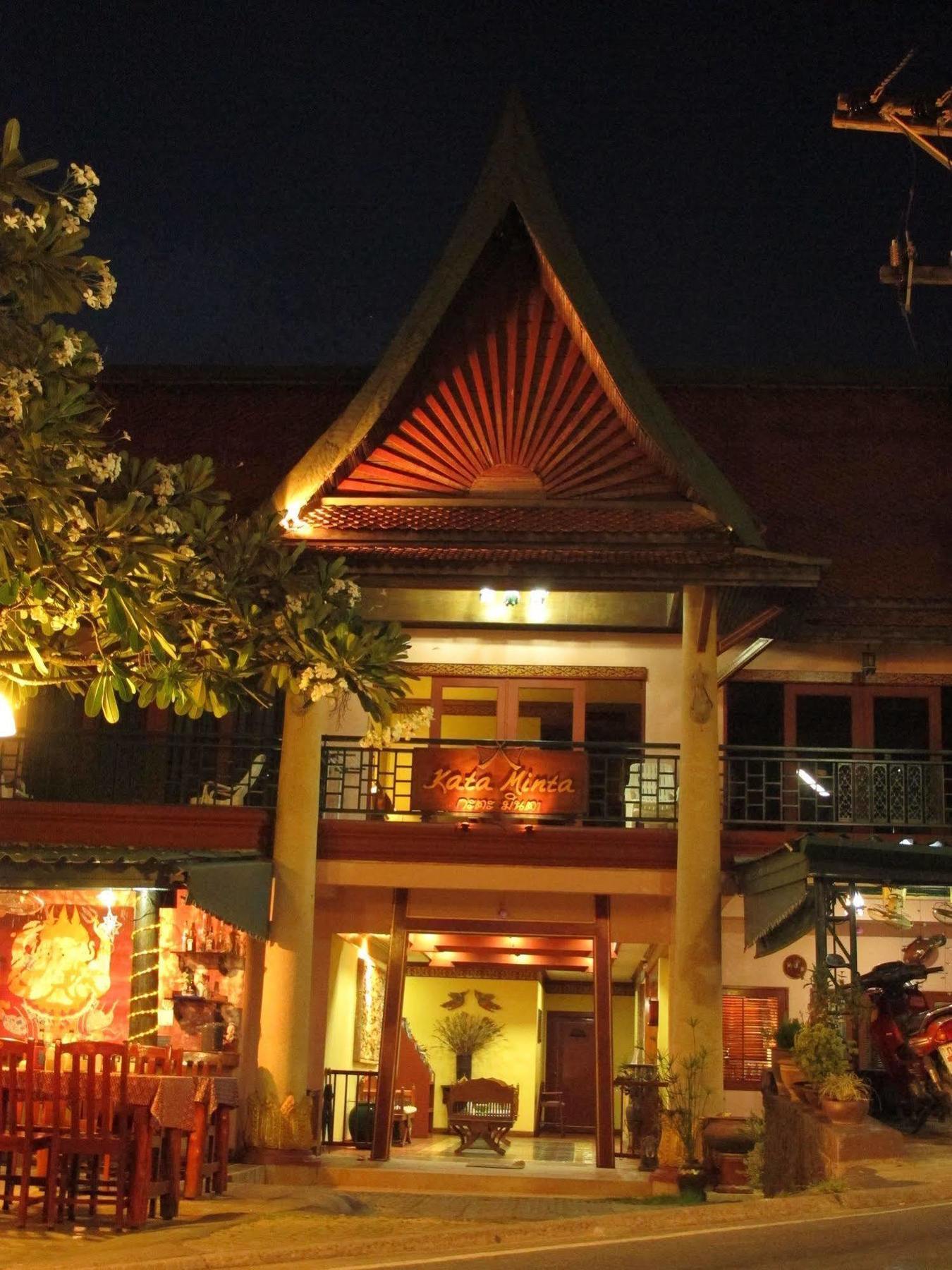 Kata Minta Hotel Phuket Esterno foto